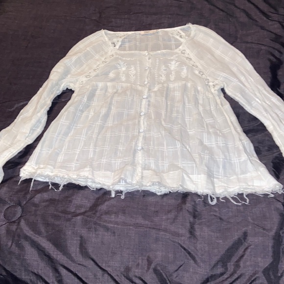 Silver sheer cream colored blouse size S/P - Picture 1 of 15